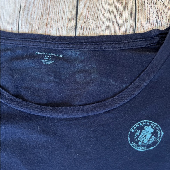 Banana Republic Classic Black Long Sleeve Tee - Picture 2 of 4